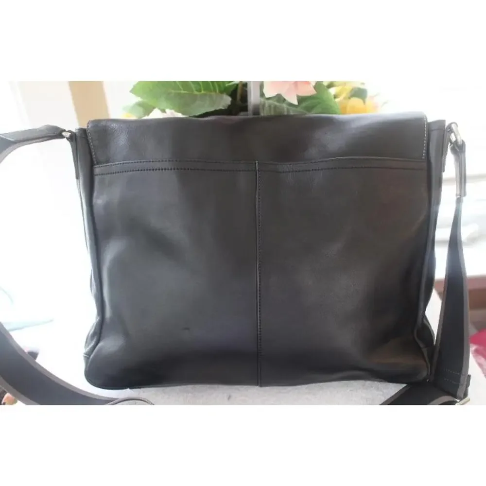 (Z) COACH HERITAGE LEATHER MESSENGER (COACH F70556) SILVER/BLK (900